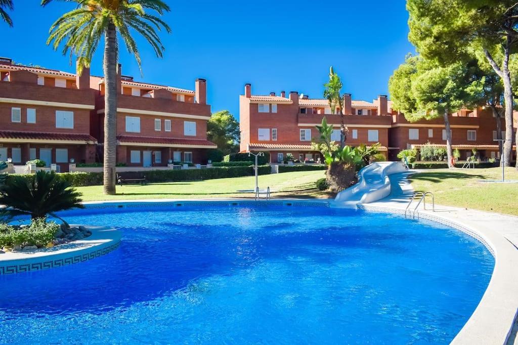 Сasa de vacaciones Tamarit By Tarragonadays